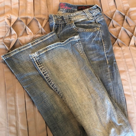 Women’s Rock and Roll Cowgirl jeans - Picture 2 of 5